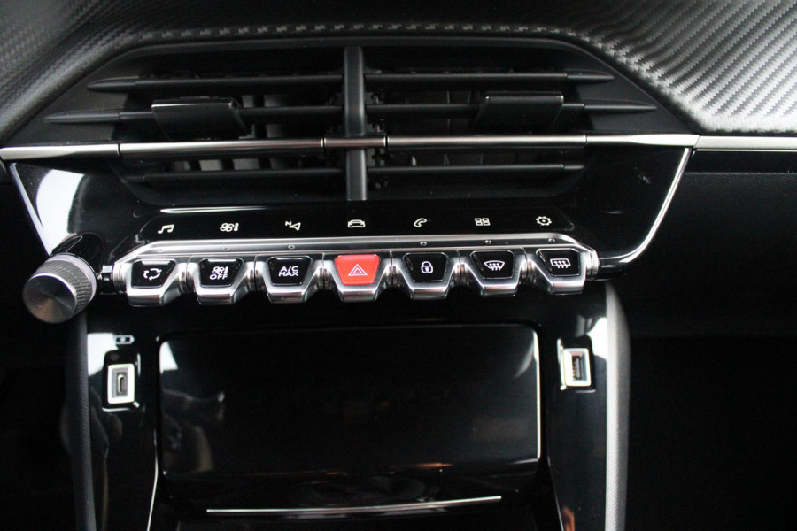 Peugeot 2008 1.2 100PK ALLURE PACK | NAVIGATIE | ACHTERUITRIJ CAMERA | APPLE CARPLAY/ANDROID AUTO | LICHTMETALEN VELGEN 17" | CRUISE CONTROL | LED KOPLAMPEN | DAB+ RADIO | CLIMATE CONTROL |