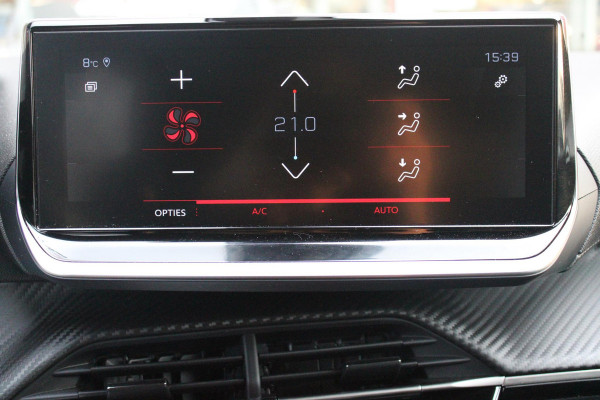 Peugeot 2008 1.2 100PK ALLURE PACK | NAVIGATIE | ACHTERUITRIJ CAMERA | APPLE CARPLAY/ANDROID AUTO | LICHTMETALEN VELGEN 17" | CRUISE CONTROL | LED KOPLAMPEN | DAB+ RADIO | CLIMATE CONTROL |