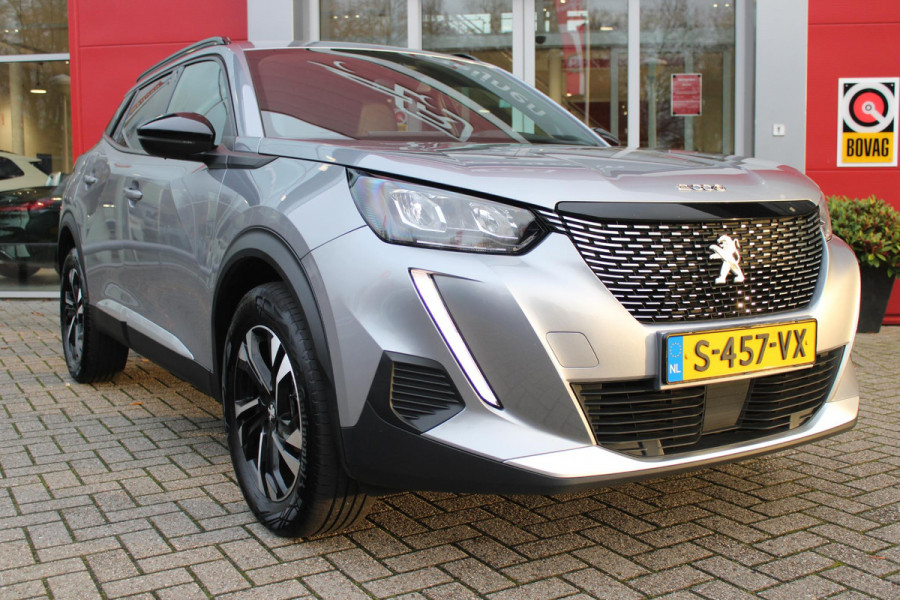 Peugeot 2008 1.2 100PK ALLURE PACK | NAVIGATIE | ACHTERUITRIJ CAMERA | APPLE CARPLAY/ANDROID AUTO | LICHTMETALEN VELGEN 17" | CRUISE CONTROL | LED KOPLAMPEN | DAB+ RADIO | CLIMATE CONTROL |