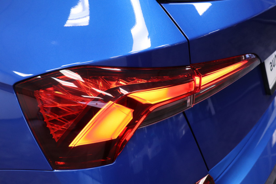 Škoda Kamiq 1.5 TSI ACT Sport Business Full-led CruiseControl 18'lmv 24 maanden garantie mogelijk (*vraag naar de voorwaarden)