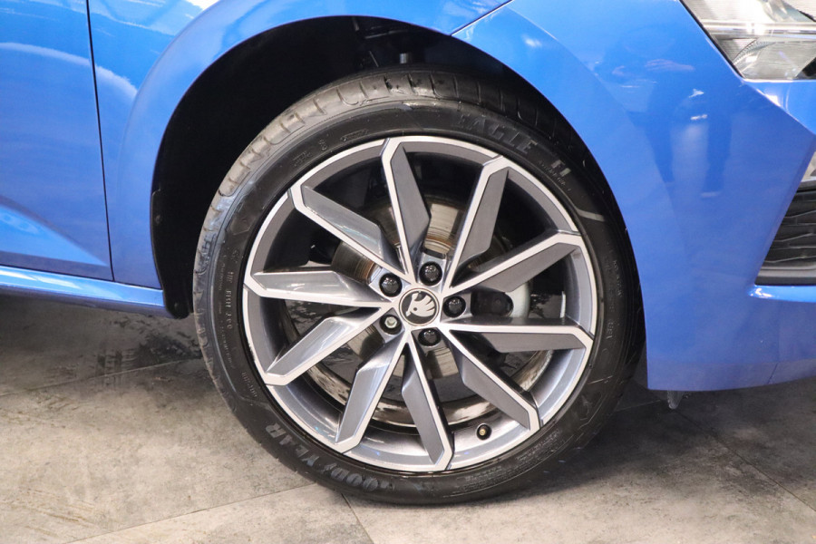 Škoda Kamiq 1.5 TSI ACT Sport Business Full-led CruiseControl 18'lmv 24 maanden garantie mogelijk (*vraag naar de voorwaarden)