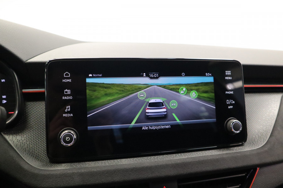 Škoda Kamiq 1.5 TSI ACT Sport Business Full-led CruiseControl 18'lmv 24 maanden garantie mogelijk (*vraag naar de voorwaarden)