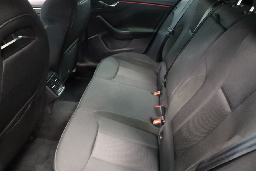 Škoda Kamiq 1.5 TSI ACT Sport Business Full-led CruiseControl 18'lmv 24 maanden garantie mogelijk (*vraag naar de voorwaarden)