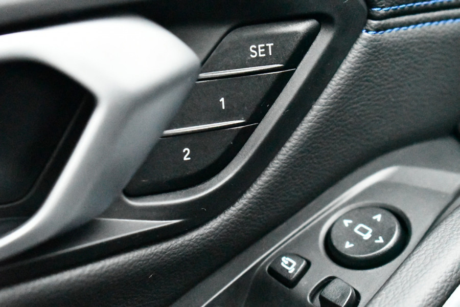 BMW 3 Serie Touring 330e M-Sport LCI-2 Pano Trekh ACC H/K 360 HUD 19inch