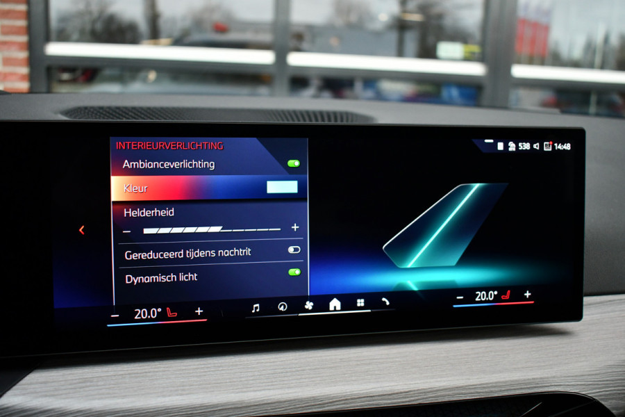 BMW 3 Serie Touring 330e M-Sport LCI-2 Pano Trekh ACC H/K 360 HUD 19inch