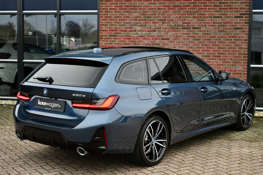 BMW 3 Serie Touring 330e M-Sport LCI-2 Pano Trekh ACC H/K 360 HUD 19inch