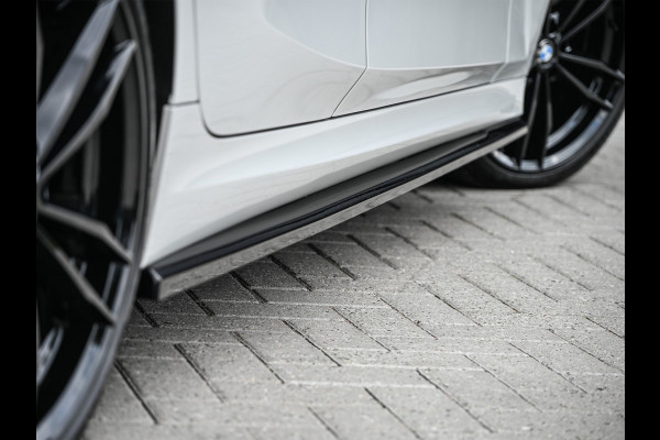 BMW 3 Serie Touring 330e xDrive M-SPORT | FACELIFT | ACCU 19,5 kWh | ACTIVE CRUISE | ELEKTR. TREKHAAK | HIFI AUDIO | SHADOW LINE | CAMERA |