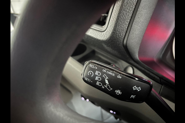 Volkswagen Crafter LAADKLEP L3H3 AUTOMAAT DSG 35 2.0 TDI 140PK 3Persoons, Airco, CruiseControl, Groot Scherm, RIJKLAARPRIJS!