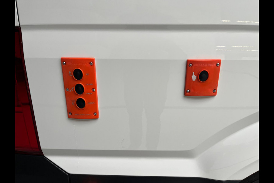 Volkswagen Crafter LAADKLEP L3H3 AUTOMAAT DSG 35 2.0 TDI 140PK 3Persoons, Airco, CruiseControl, Groot Scherm, RIJKLAARPRIJS!