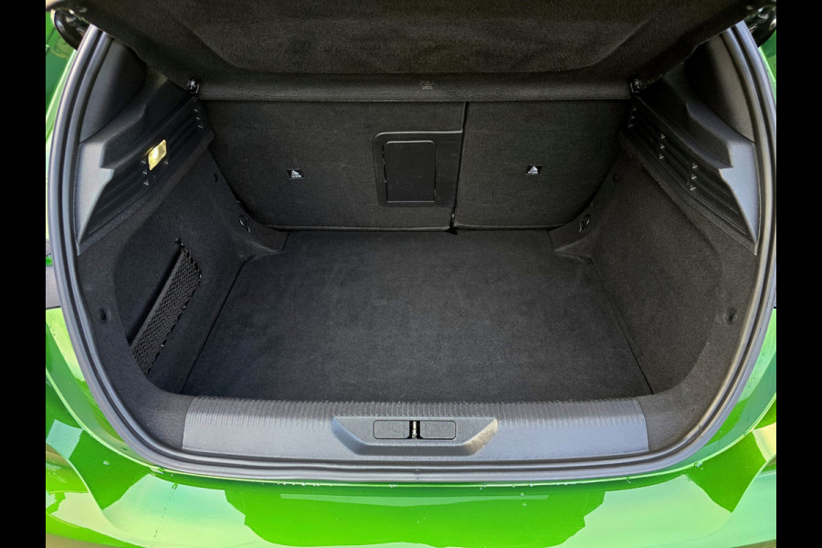 Peugeot 308 1.2 PureTech Allure - 130 Pk - Euro 6 - ParkeerCamera - Navi - ACC - Climate Control