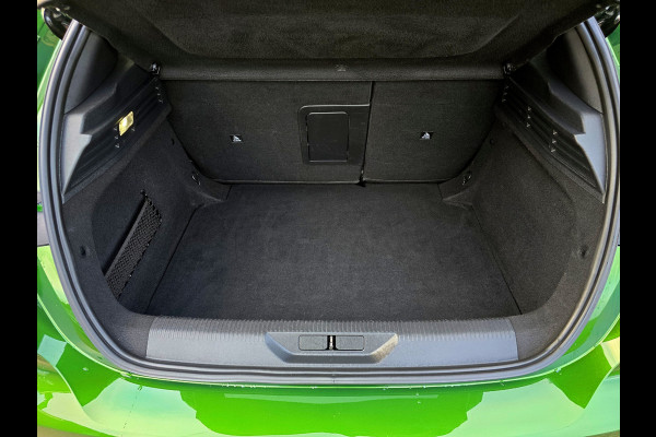 Peugeot 308 1.2 PureTech Allure - 130 Pk - Euro 6 - ParkeerCamera - Navi - ACC - Climate Control