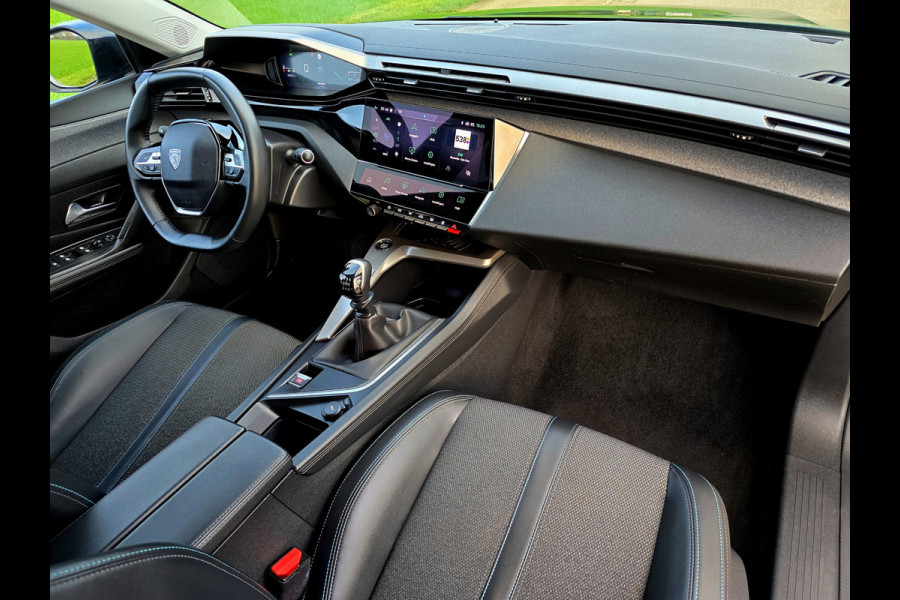 Peugeot 308 1.2 PureTech Allure - 130 Pk - Euro 6 - ParkeerCamera - Navi - ACC - Climate Control