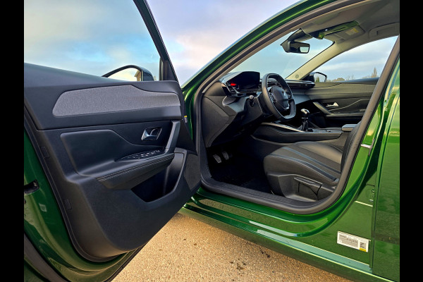 Peugeot 308 1.2 PureTech Allure - 130 Pk - Euro 6 - ParkeerCamera - Navi - ACC - Climate Control