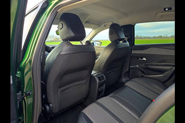 Peugeot 308 1.2 PureTech Allure - 130 Pk - Euro 6 - ParkeerCamera - Navi - ACC - Climate Control