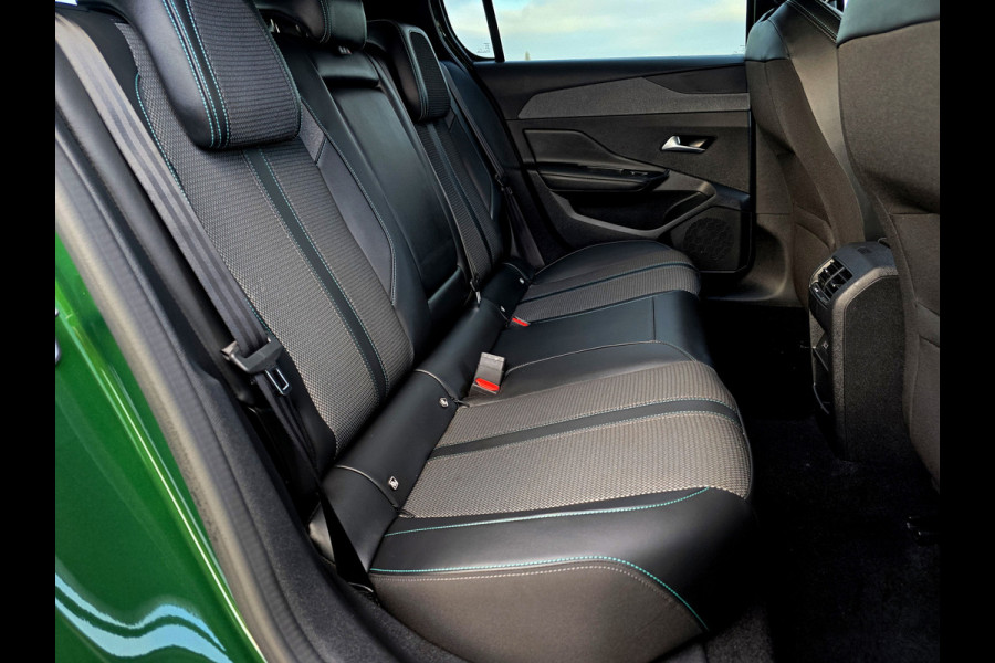 Peugeot 308 1.2 PureTech Allure - 130 Pk - Euro 6 - ParkeerCamera - Navi - ACC - Climate Control