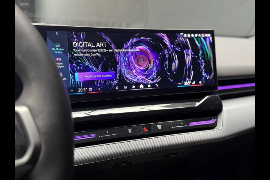 BMW 5 Serie 530e x-Drive M-Sport Pro-20 inch trekhaak panorama head-up key-less