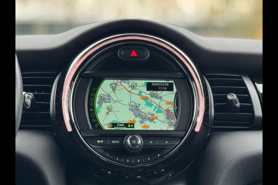 MINI Mini 1.5 Cooper AUTOMAAT Chili Business, 25000 km, navigatie, 1/2 lederen sportinterieur, Origineel Nederlandse auto nap
