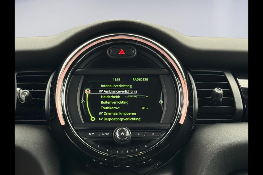 MINI Mini 1.5 Cooper AUTOMAAT Chili Business, 25000 km, navigatie, 1/2 lederen sportinterieur, Origineel Nederlandse auto nap