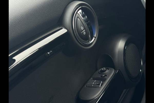 MINI Mini 1.5 Cooper AUTOMAAT Chili Business, 25000 km, navigatie, 1/2 lederen sportinterieur, Origineel Nederlandse auto nap