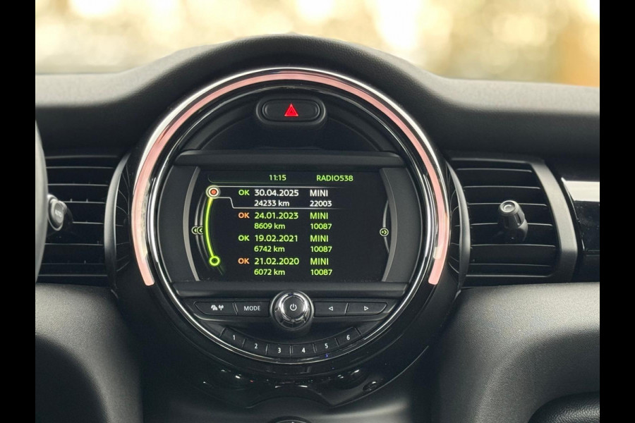 MINI Mini 1.5 Cooper AUTOMAAT Chili Business, 25000 km, navigatie, 1/2 lederen sportinterieur, Origineel Nederlandse auto nap