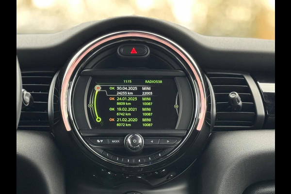 MINI Mini 1.5 Cooper AUTOMAAT Chili Business, 25000 km, navigatie, 1/2 lederen sportinterieur, Origineel Nederlandse auto nap