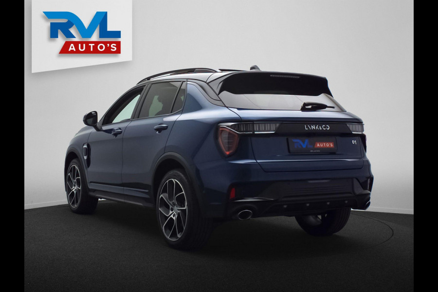 Lynk & Co 01 1.5 261PK Plug-in Hybrid* Black pakket* Zwarte Hemel* 360° Camera Pano/dak Apple/Carplay Adaptive/Cruise