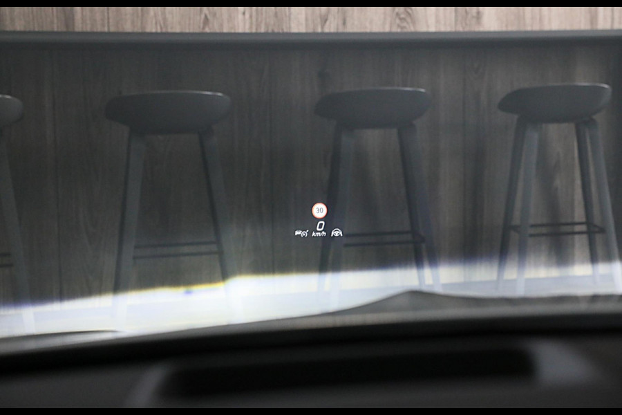 Mercedes-Benz CLA-Klasse Shooting Brake 250 e AMG Line / ACC / Memory / Head Up / Elek Stoelen / 360 Camera / Lane Assist / 19 Inc