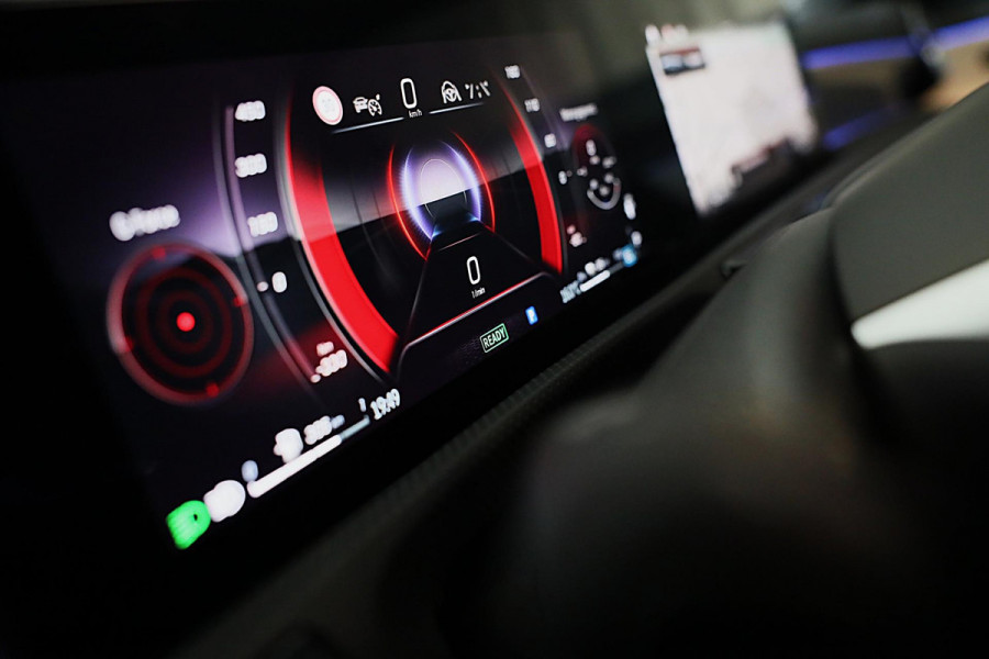 Mercedes-Benz CLA-Klasse Shooting Brake 250 e AMG Line / ACC / Memory / Head Up / Elek Stoelen / 360 Camera / Lane Assist / 19 Inc