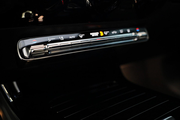 Mercedes-Benz CLA-Klasse Shooting Brake 250 e AMG Line / ACC / Memory / Head Up / Elek Stoelen / 360 Camera / Lane Assist / 19 Inc