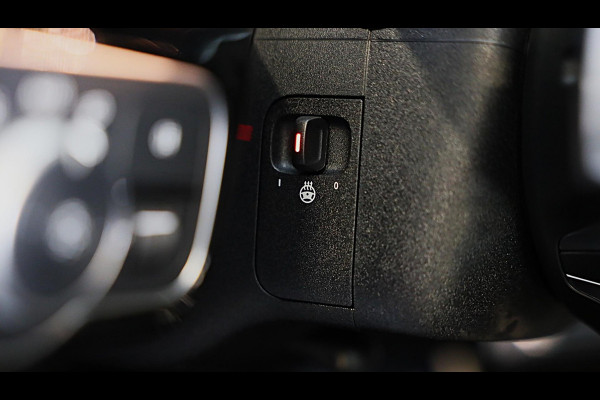 Mercedes-Benz CLA-Klasse Shooting Brake 250 e AMG Line / ACC / Memory / Head Up / Elek Stoelen / 360 Camera / Lane Assist / 19 Inc