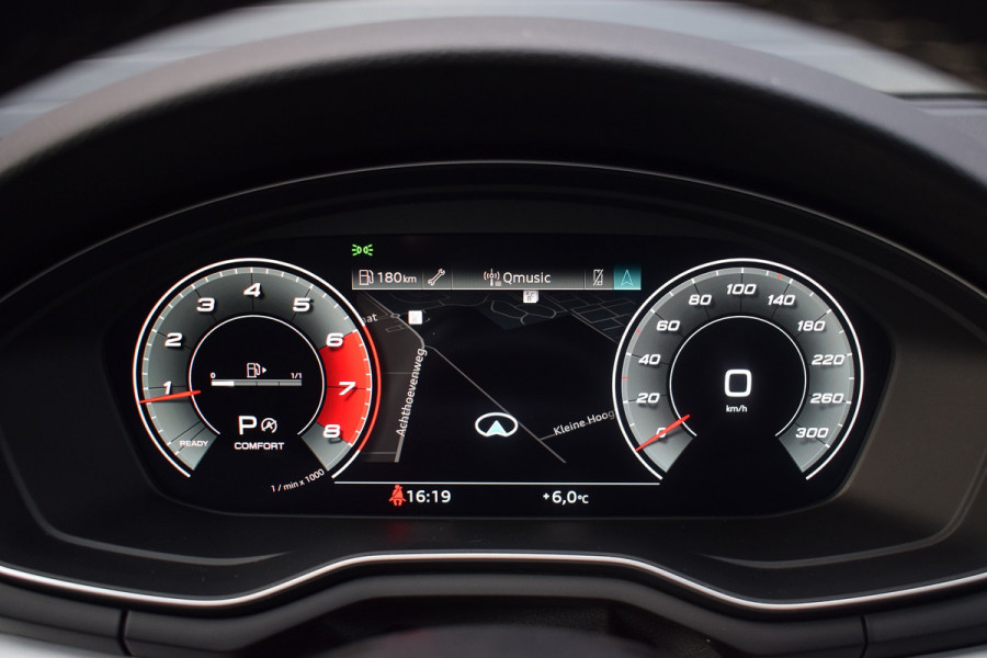 Audi A4 35 TFSI 150pk S-tronic S-line Black Edition | Panoramadak | Virtual | Sfeerverlichting