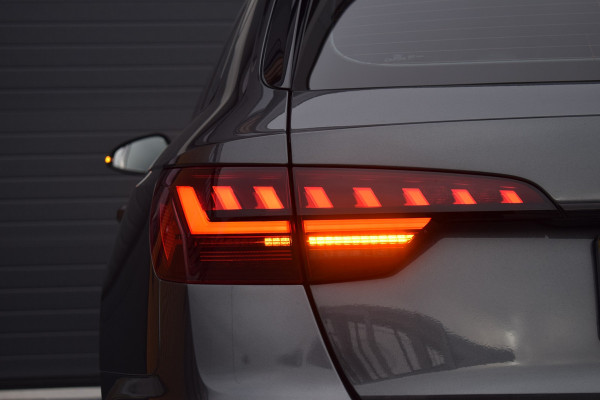 Audi A4 35 TFSI 150pk S-tronic S-line Black Edition | Panoramadak | Virtual | Sfeerverlichting