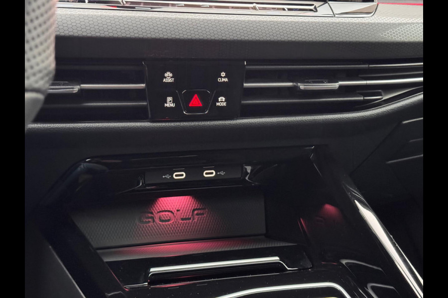 Volkswagen Golf 2.0 TSI GTI Clubsport Pano/Matrix/HuD/Camera