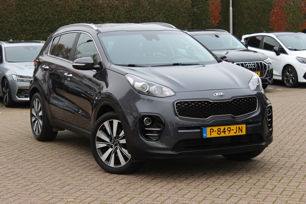 Kia Sportage 1.6 GDI DynamicLine / Camera / Leder / Navigatie / 17'' / Stoelverwarming / DAB / Cruise Control