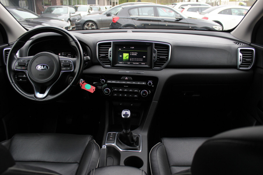 Kia Sportage 1.6 GDI DynamicLine / Camera / Leder / Navigatie / 17'' / Stoelverwarming / DAB / Cruise Control