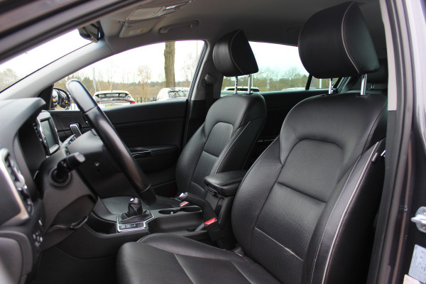 Kia Sportage 1.6 GDI DynamicLine / Camera / Leder / Navigatie / 17'' / Stoelverwarming / DAB / Cruise Control