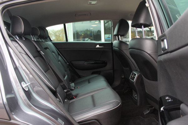 Kia Sportage 1.6 GDI DynamicLine / Camera / Leder / Navigatie / 17'' / Stoelverwarming / DAB / Cruise Control