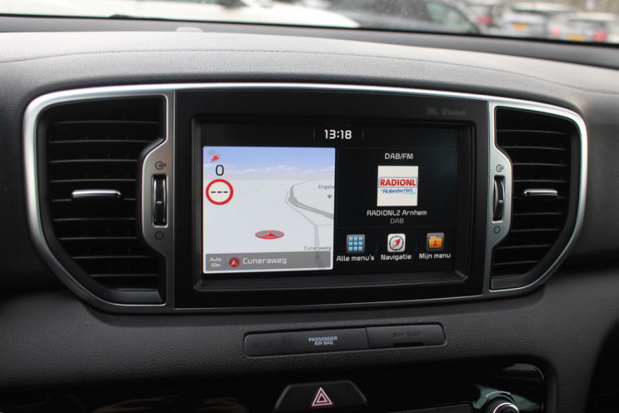 Kia Sportage 1.6 GDI DynamicLine / Camera / Leder / Navigatie / 17'' / Stoelverwarming / DAB / Cruise Control