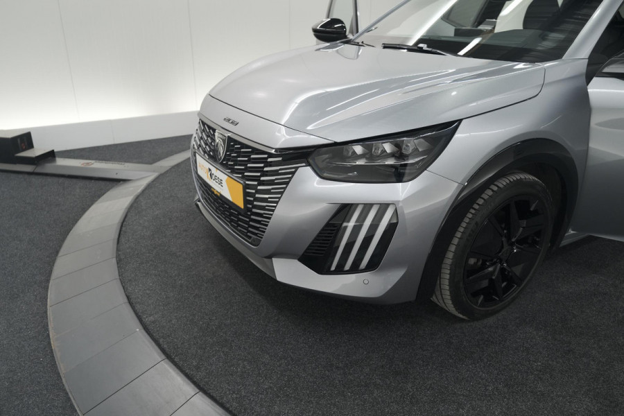 Peugeot 208 PureTech 100 GT Dark Edition | Camera | Navigatie | Apple Carplay | Parkeersensoren