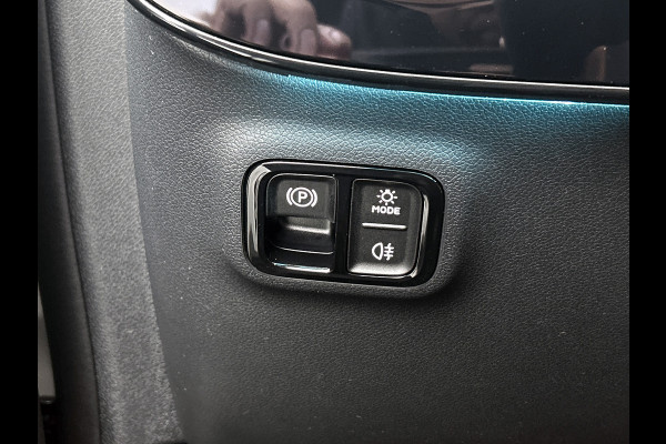 Mercedes-Benz CLA-Klasse 250+ Launch Edition 85 kWh | Trekhaak | Warmtepomp | 19 inch AMG-velgen | Multibeam LED | Panoramadak | Nightpakket | Memorypakket | Smartphone integratiepakket |