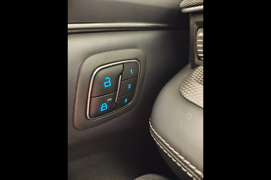 Ford Mustang Mach-E Extended Range RWD 98kWhTechnology Pack Plus Leder Pano-dak Extend B&O®-Hifi Audio 360°Camera Stoel+Stuurverwarming SOH 92.5% Memory Keyless Lane Departure Warning/Lane Keeping Aid Road Edge Detection 1e Eigenaar Origineel Nederlandse Auto Nieuwprijs €60.674,-