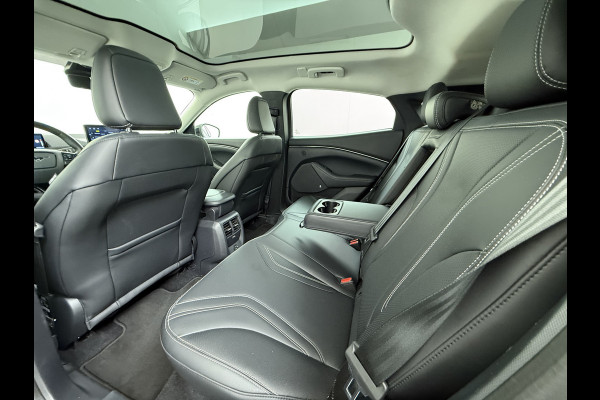 Ford Mustang Mach-E Extended Range RWD 98kWhTechnology Pack Plus Leder Pano-dak Extend B&O®-Hifi Audio 360°Camera Stoel+Stuurverwarming SOH 92.5% Memory Keyless Lane Departure Warning/Lane Keeping Aid Road Edge Detection 1e Eigenaar Origineel Nederlandse Auto Nieuwprijs €60.674,-