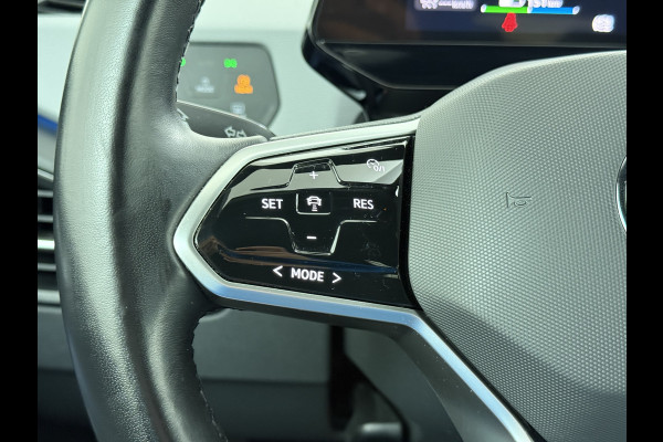 Volkswagen ID.3 First Plus 58 kWh SOH 96% Adap.Cruise Matrix led 19"lm Stoel-verwarmd Navi-Pro Camera Apple Carplay Ecc Auto Lmv DAB  Keyless Advanced Led-a-licht dynamisch Zwarte Hemel Origineel Nederlandse Auto € 44.000 nieuw !