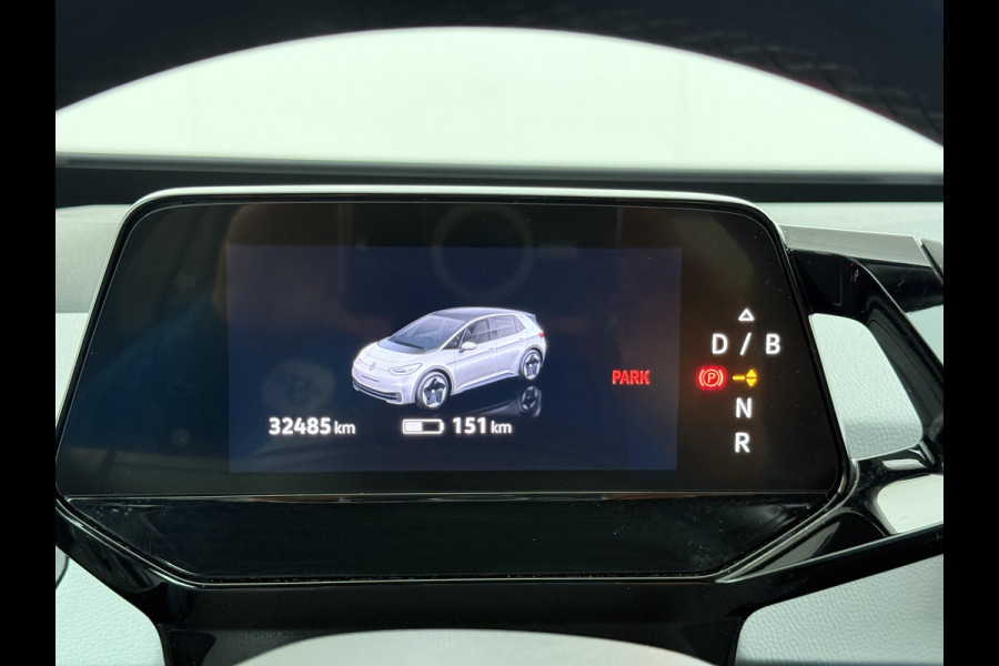 Volkswagen ID.3 First Plus 58 kWh SOH 96% Adap.Cruise Matrix led 19"lm Stoel-verwarmd Navi-Pro Camera Apple Carplay Ecc Auto Lmv DAB  Keyless Advanced Led-a-licht dynamisch Zwarte Hemel Origineel Nederlandse Auto € 44.000 nieuw !