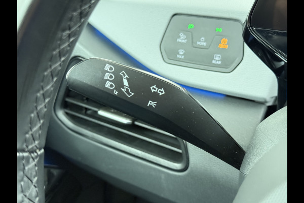 Volkswagen ID.3 First Plus 58 kWh SOH 96% Adap.Cruise Matrix led 19"lm Stoel-verwarmd Navi-Pro Camera Apple Carplay Ecc Auto Lmv DAB  Keyless Advanced Led-a-licht dynamisch Zwarte Hemel Origineel Nederlandse Auto € 44.000 nieuw !