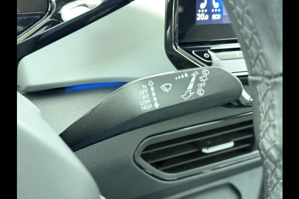 Volkswagen ID.3 First Plus 58 kWh SOH 96% Adap.Cruise Matrix led 19"lm Stoel-verwarmd Navi-Pro Camera Apple Carplay Ecc Auto Lmv DAB  Keyless Advanced Led-a-licht dynamisch Zwarte Hemel Origineel Nederlandse Auto € 44.000 nieuw !