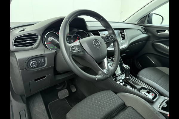 Opel Grandland X T131PK AUT-8Navi Trekhaak Innovation Camera Pdc Ecc Apple Carplay Android AGR-Comfortstoel LED Cruise Control Lane Assist Lmv 18" Licht-Regensensor Sensor dodehoek 1e Eigenaar Origineel Nederlandse Auto 1.300KG Trekgewicht € 40.000 nieuw