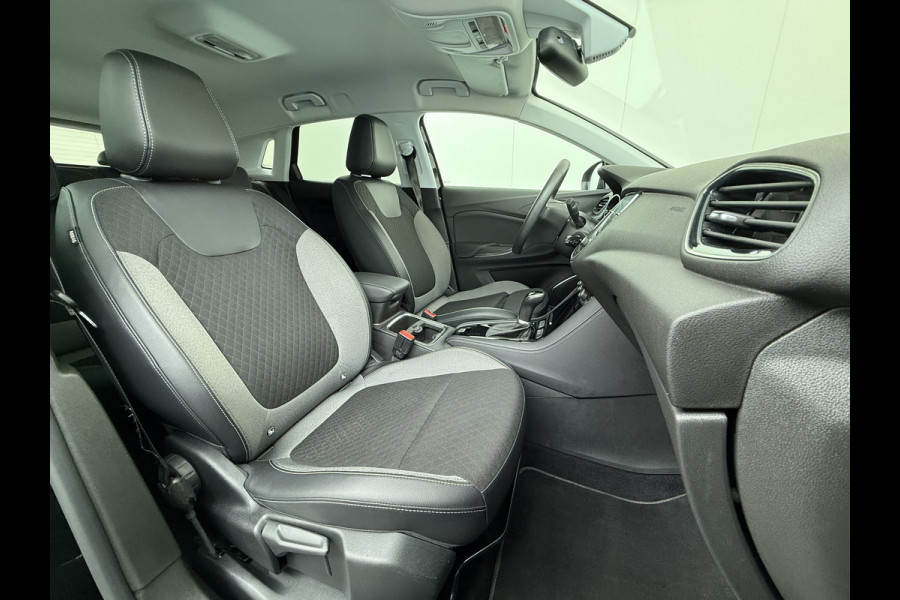Opel Grandland X T131PK AUT-8Navi Trekhaak Innovation Camera Pdc Ecc Apple Carplay Android AGR-Comfortstoel LED Cruise Control Lane Assist Lmv 18" Licht-Regensensor Sensor dodehoek 1e Eigenaar Origineel Nederlandse Auto 1.300KG Trekgewicht € 40.000 nieuw