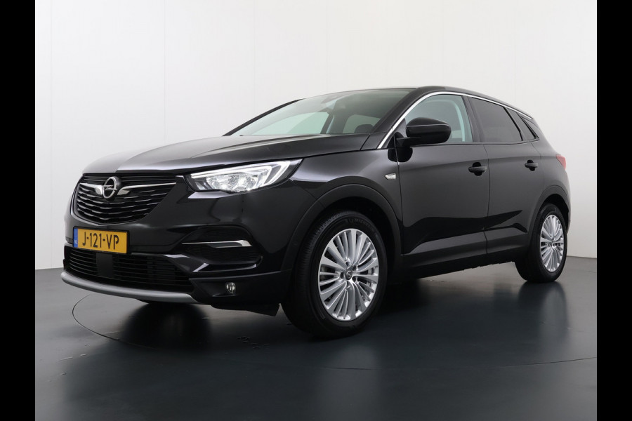 Opel Grandland X T131PK AUT-8Navi Trekhaak Innovation Camera Pdc Ecc Apple Carplay Android AGR-Comfortstoel LED Cruise Control Lane Assist Lmv 18" Licht-Regensensor Sensor dodehoek 1e Eigenaar Origineel Nederlandse Auto 1.300KG Trekgewicht € 40.000 nieuw