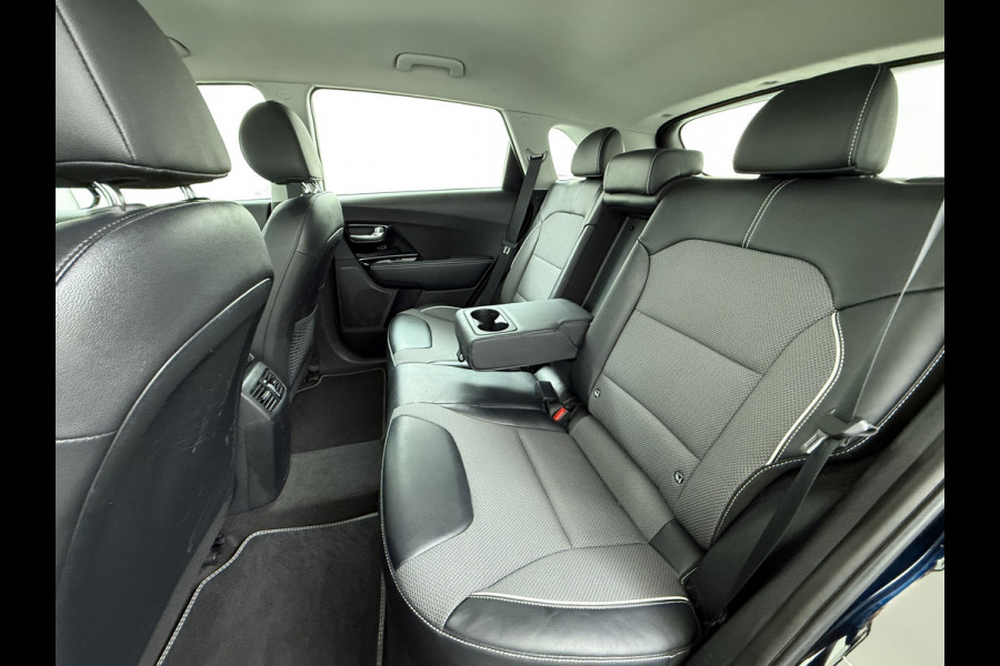 Kia e-Niro EV 64kWh SOH 100% W-pomp Adaptive-Cruise Camera Apple Carplay Android Auto Navi Ecc DynamicLine Stoel-Stuurverwarming Pdc Lane Assist VESS DAB Led Isofix Keyless € 45.000 nieuw Origineel Nederlandse Auto